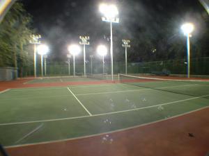 北京海淀某大学网球场